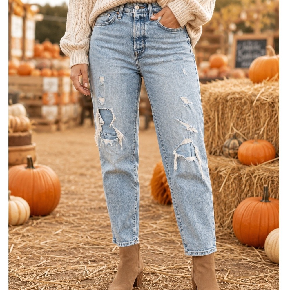 Old‎ Navy OG Straight High Rise Distressed Light Wash Jeans Womens 4 Button Fly